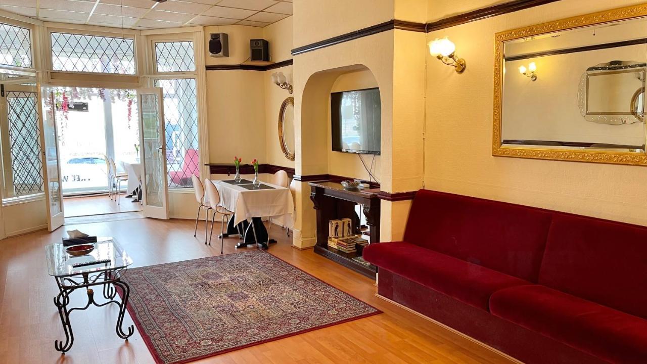 The Chimes On The Sea Bed & Breakfast Blackpool Eksteriør bilde