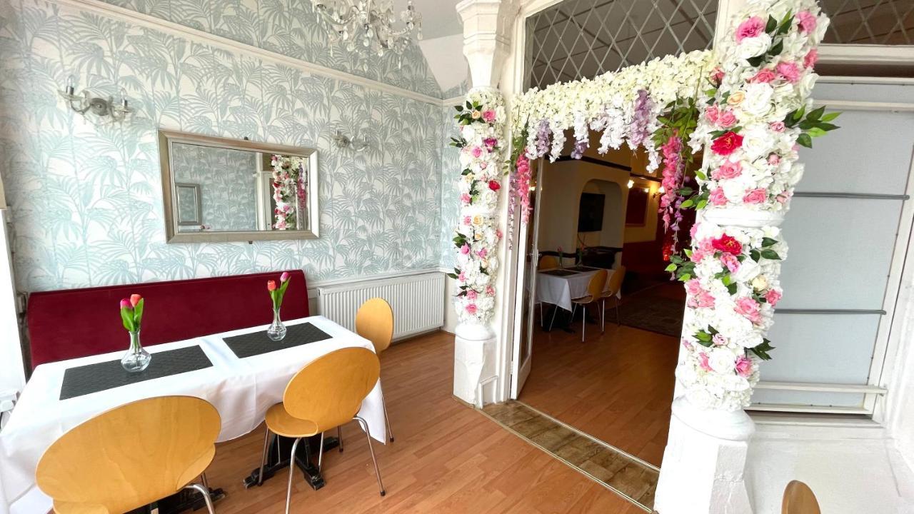 The Chimes On The Sea Bed & Breakfast Blackpool Eksteriør bilde